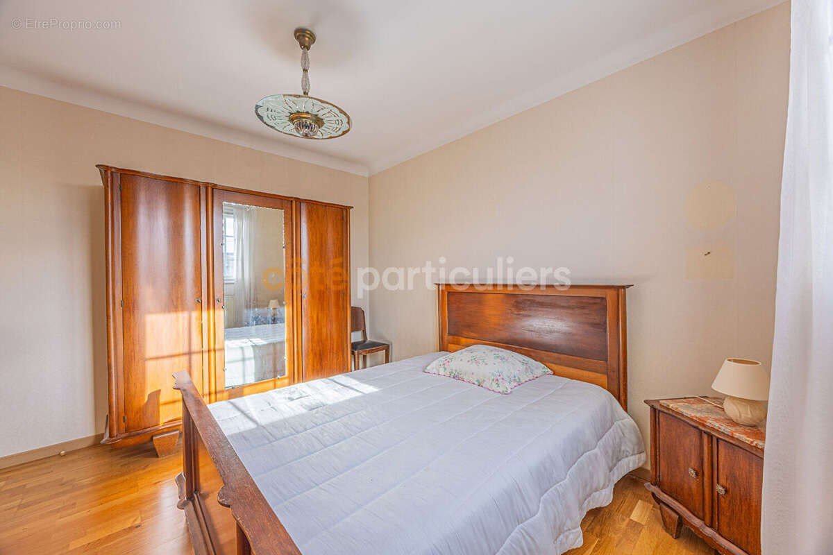 Maison à SAINTE-LUCE-SUR-LOIRE