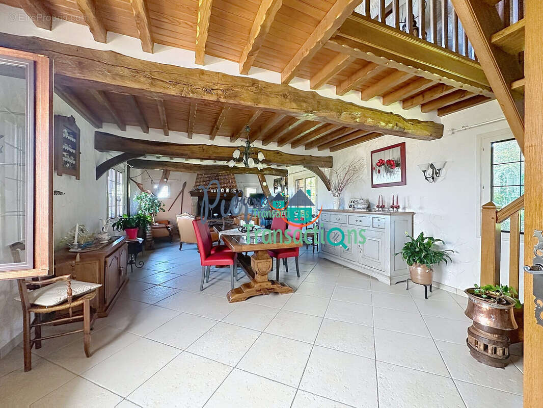 Maison à LILLEBONNE