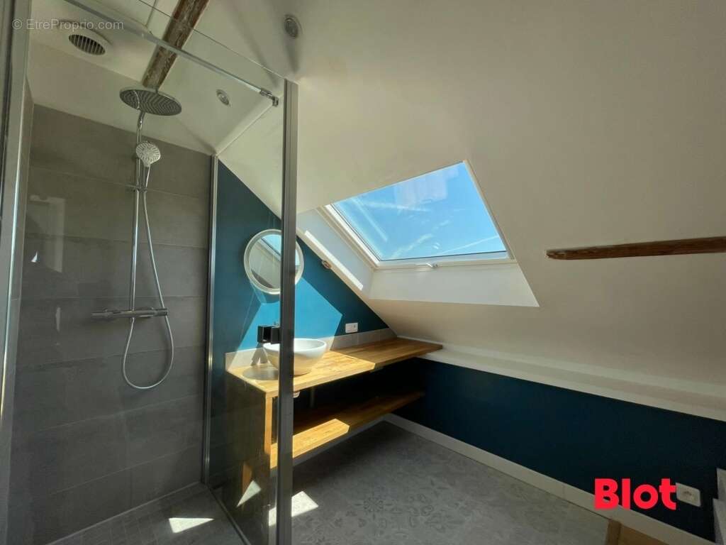 Appartement à BAIN-DE-BRETAGNE