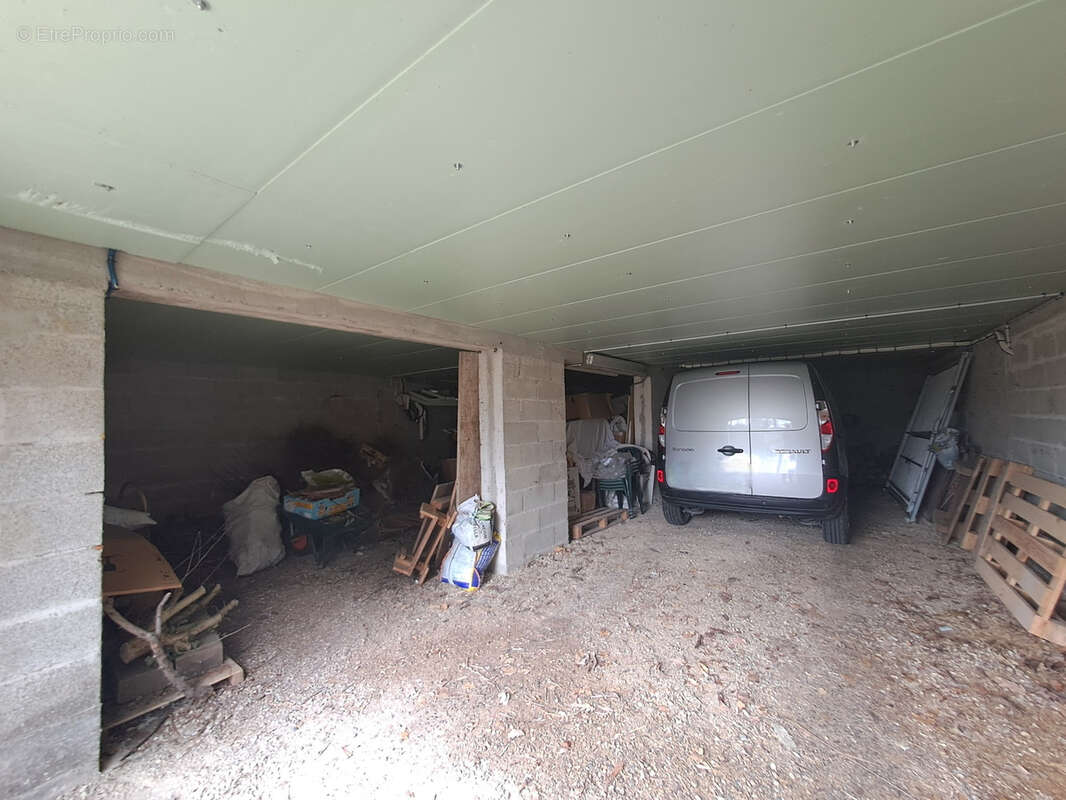 Maison à FEUGAROLLES