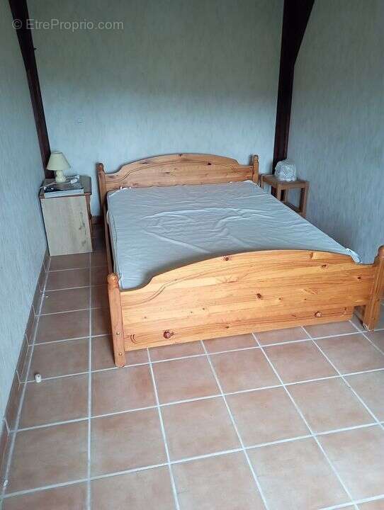 Maison à LE MAYET-DE-MONTAGNE