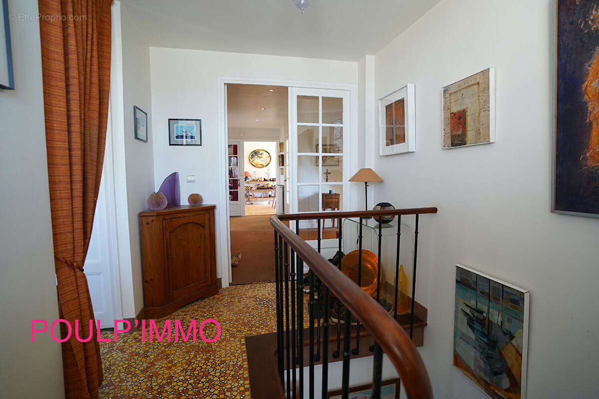 Appartement à LA CELLE-SAINT-CLOUD