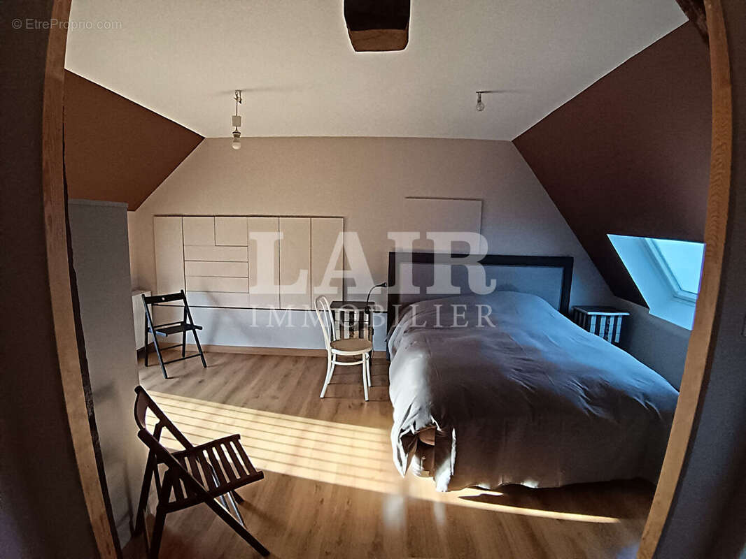 Maison à LE MELE-SUR-SARTHE