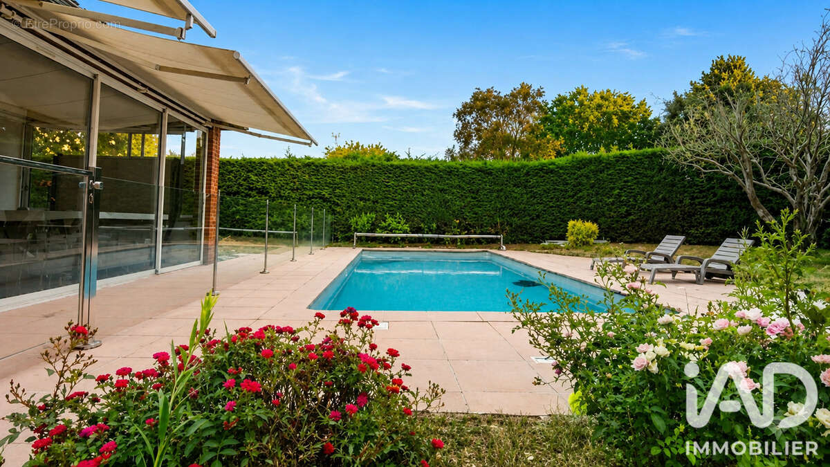 Maison 164 m² à Sainte-Foy-D'aigrefeuille  - photo 2