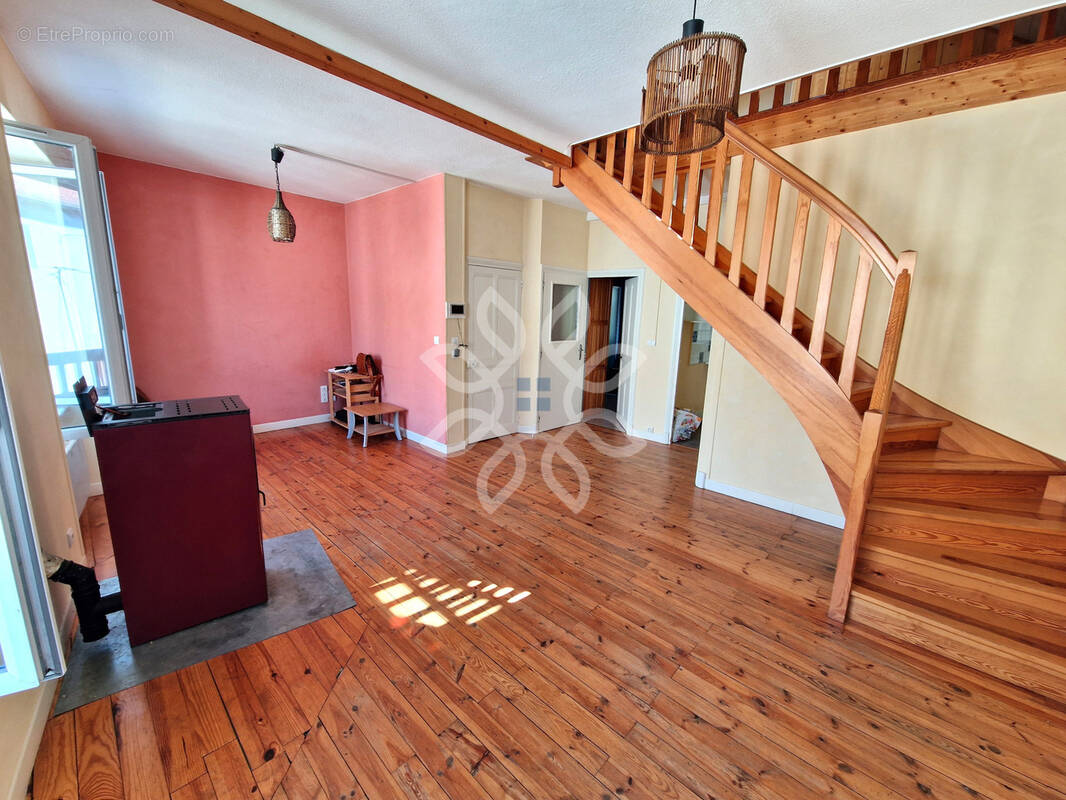 Maison à SAINT-GEORGES-D&#039;AURAC