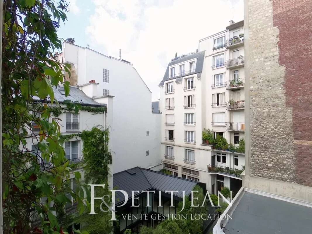 Appartement à PARIS-3E