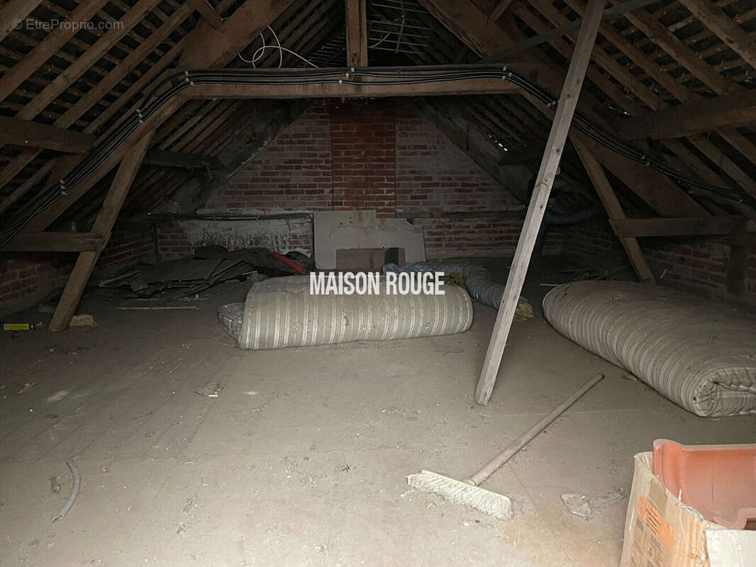 Maison à BAZOUGES-LA-PEROUSE