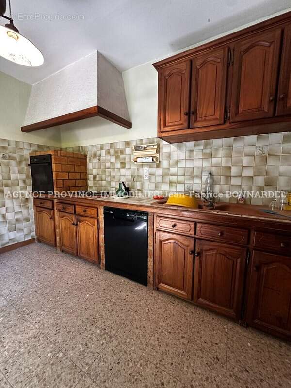 Maison 126 m² à Grignan  - photo 5