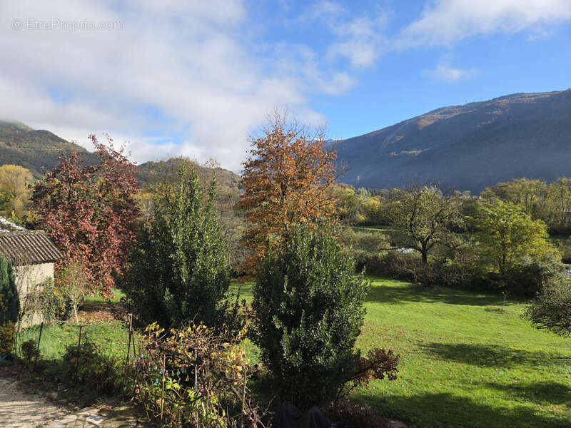 Maison à NOTRE-DAME-DE-MESAGE