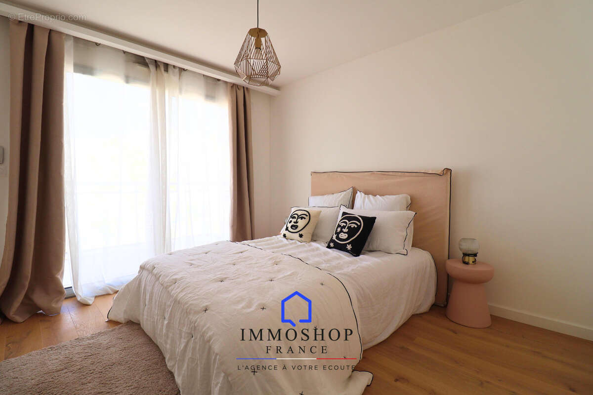 Appartement à LE CANNET