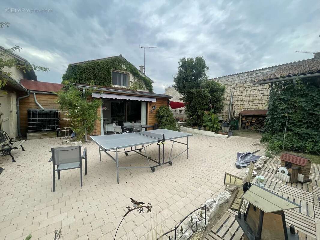 Belle maison familiale - 5 chbres avec grand terrain - photo 13