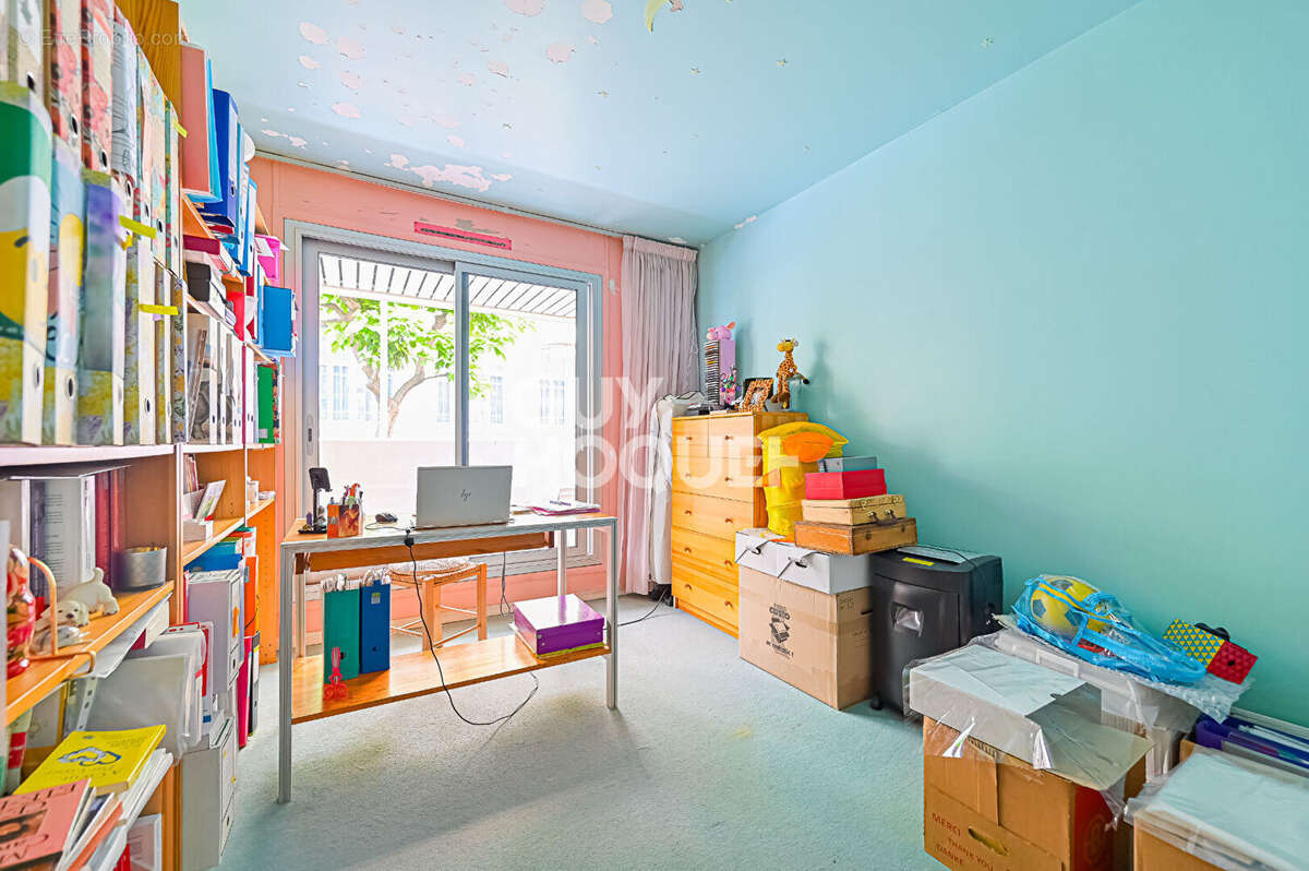 Appartement à PARIS-12E