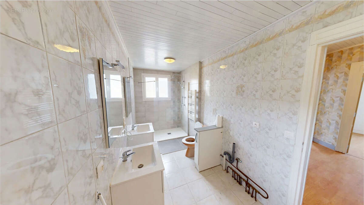 Maison à VILLARD-BONNOT