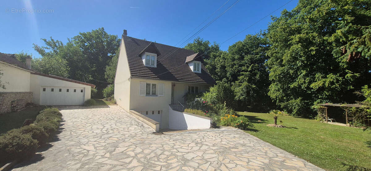 Maison à LEVIGNEN