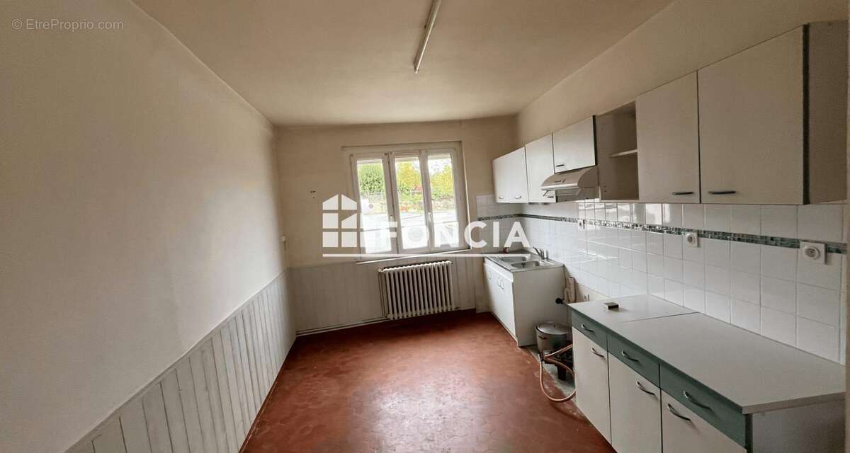 Maison familiale centre Dollon - photo 4