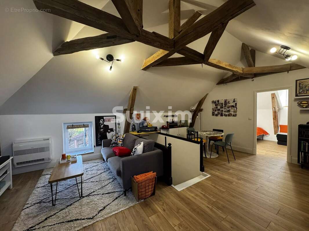 Maison à AVALLON