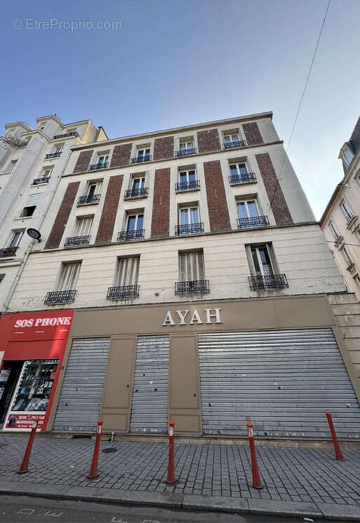 OPPORTUNITÉ RARE –  IMMEUBLE DE RAPPORT À SAINT-DENIS -  Situé à proximité des commerces et des transports (métro Basilique St D - photo 4
