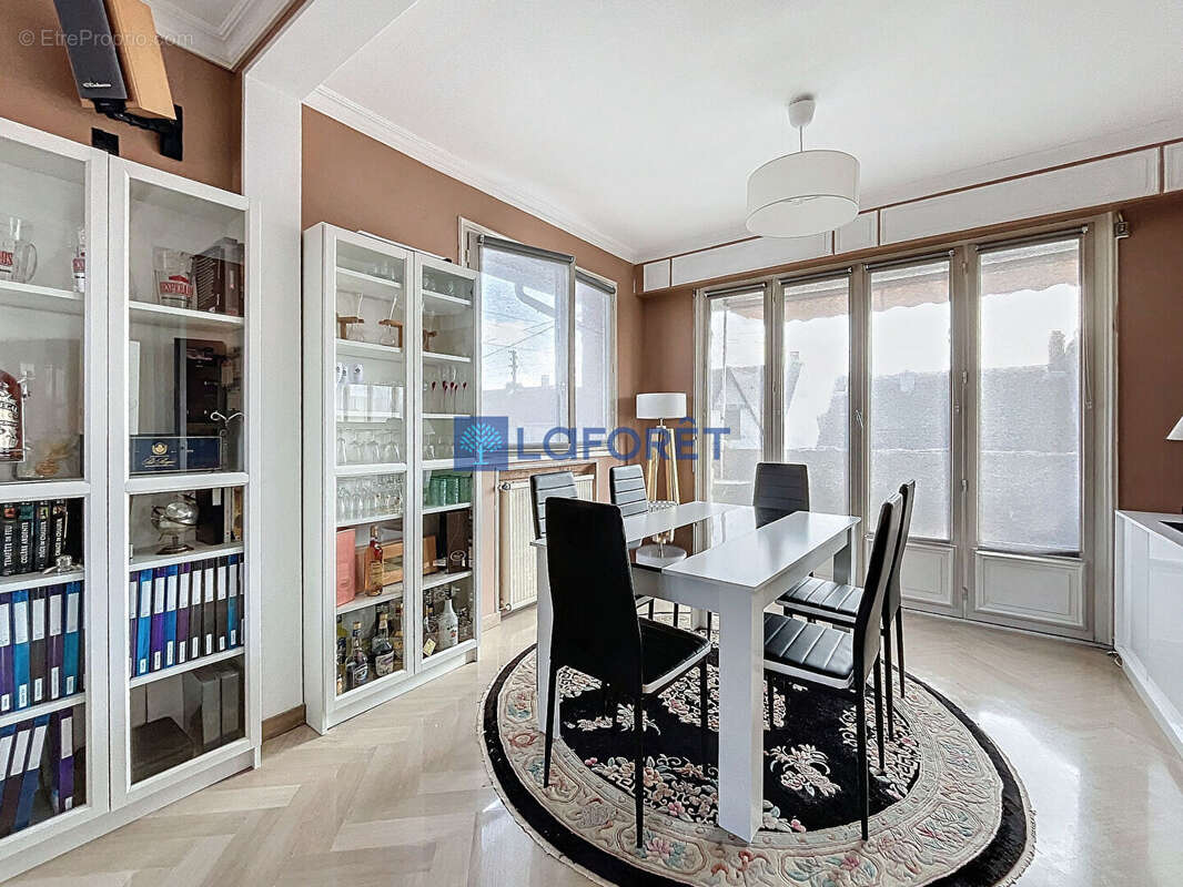 Maison à SAVIGNY-SUR-ORGE