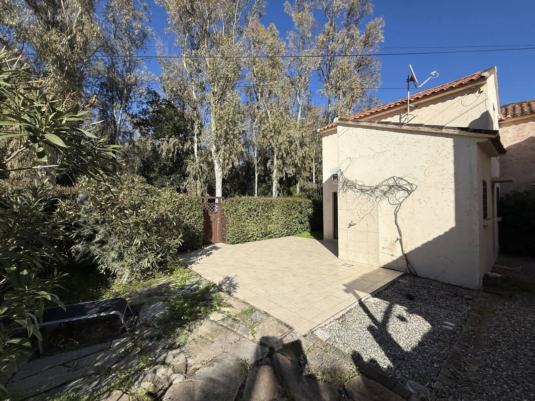 Maison à LINGUIZZETTA