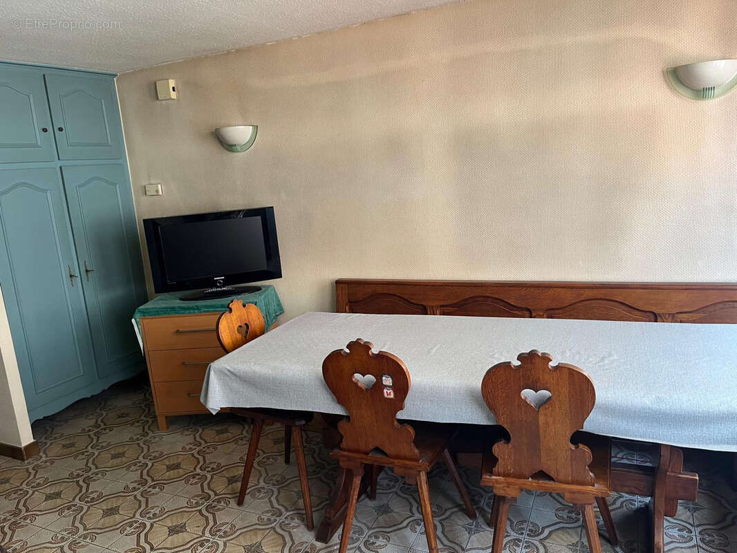 OPPORTUNITÉ RARE AU CŒUR DE WISSEMBOURG : Murs commerciaux d'une institution locale & Appartement de fonction - photo 11