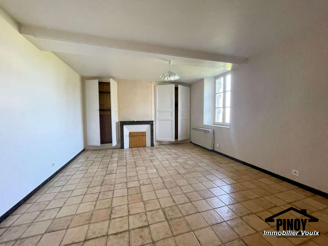 Maison à LORREZ-LE-BOCAGE-PREAUX