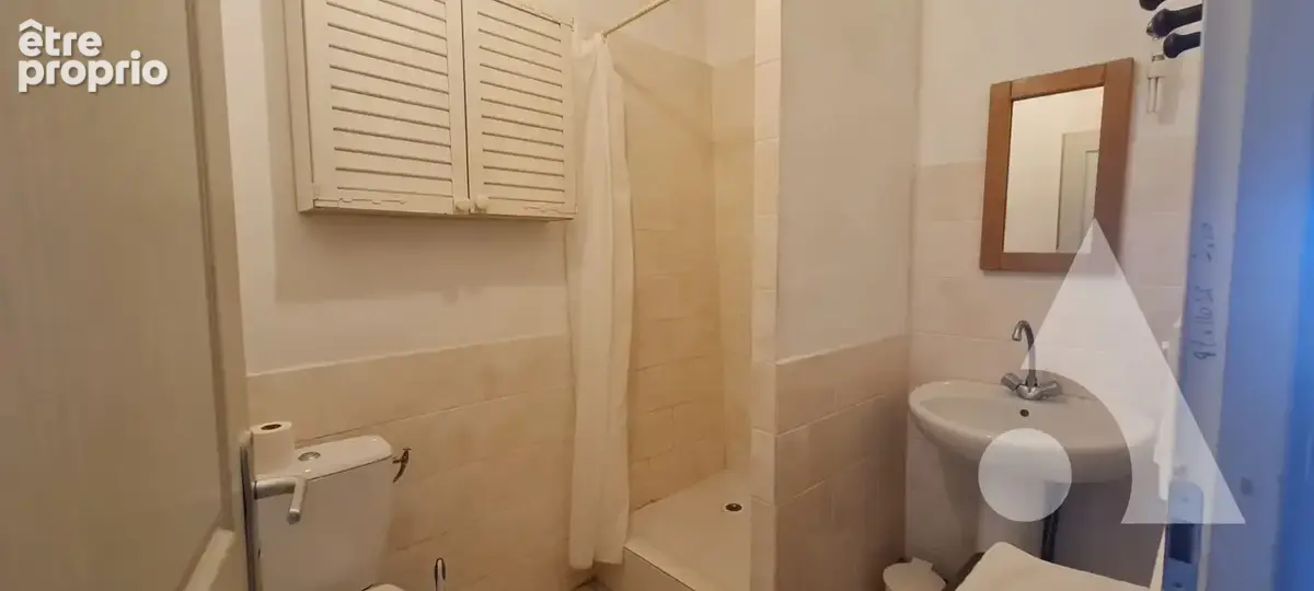 Villecroze, Maison  de village 8 pièces 143m², cour intérieure - photo 17