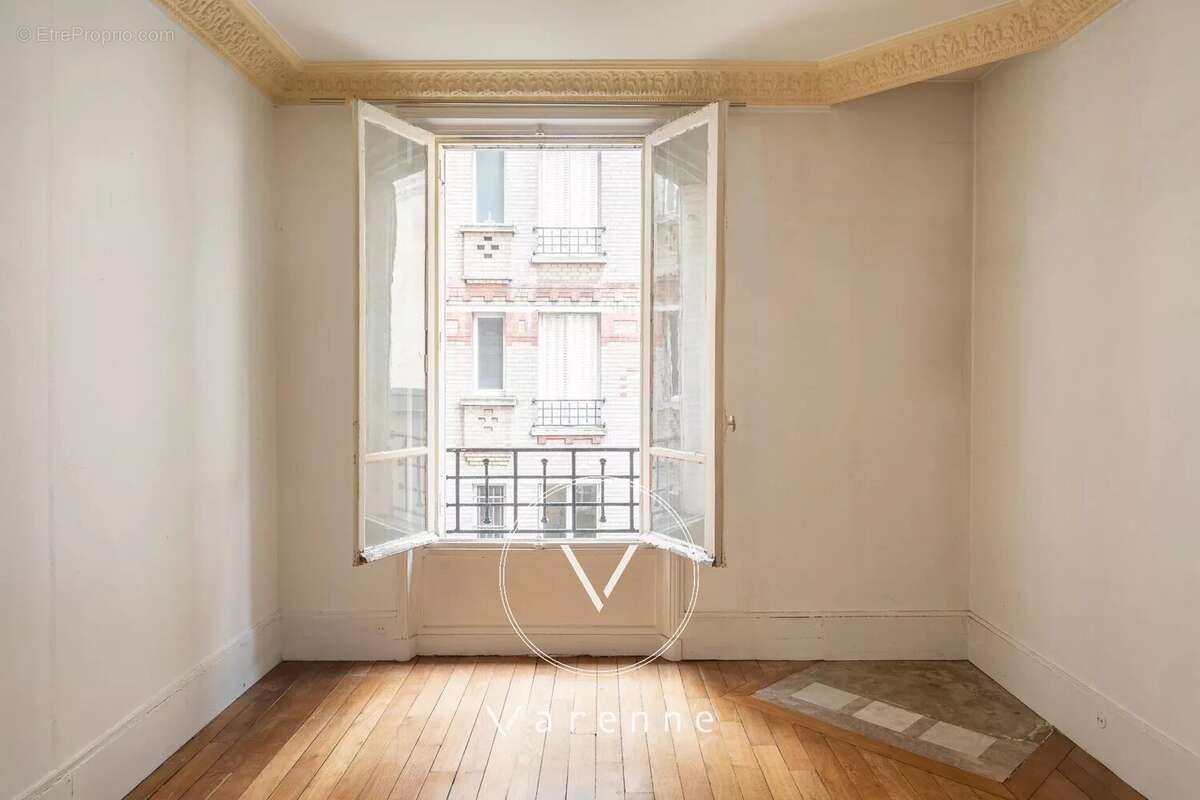 Appartement à PARIS-7E