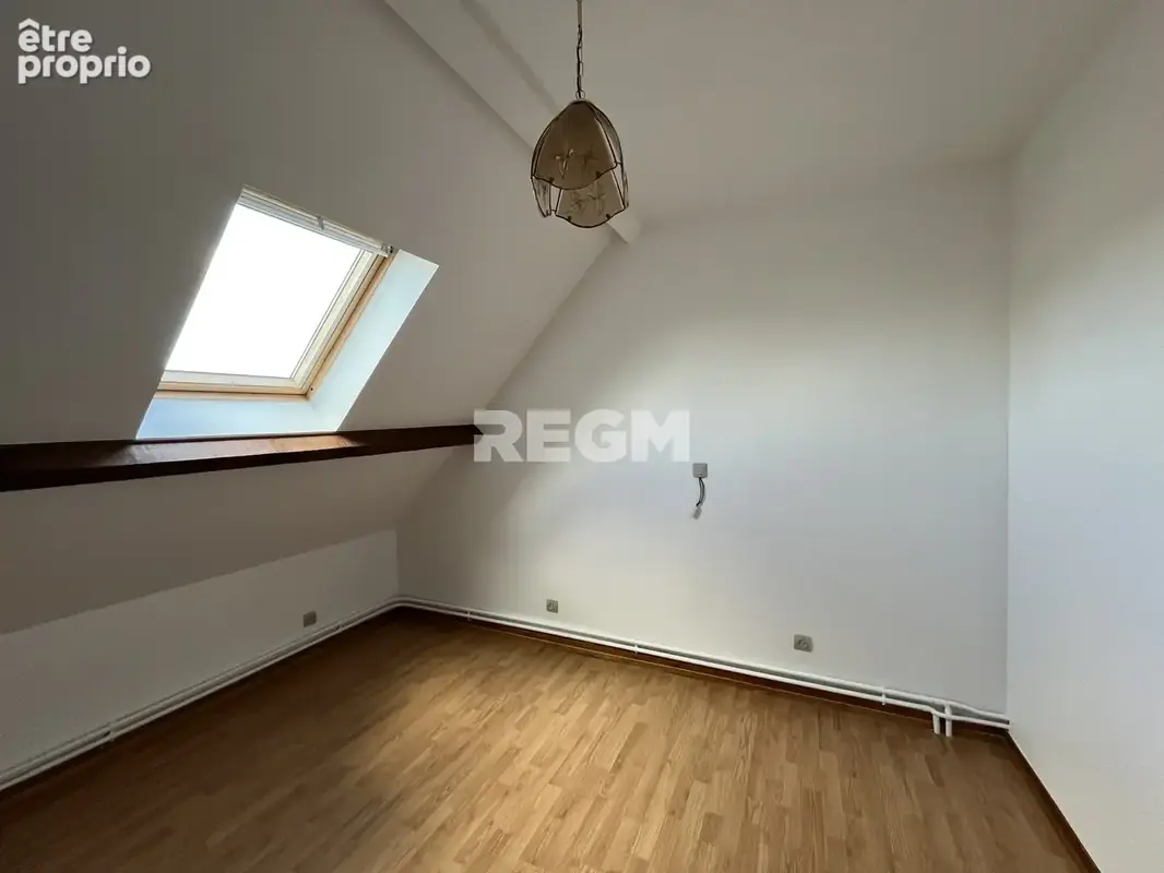 Maison 5 chambres sur sous-sol total pour une surface utile de 221 m2 - photo 18