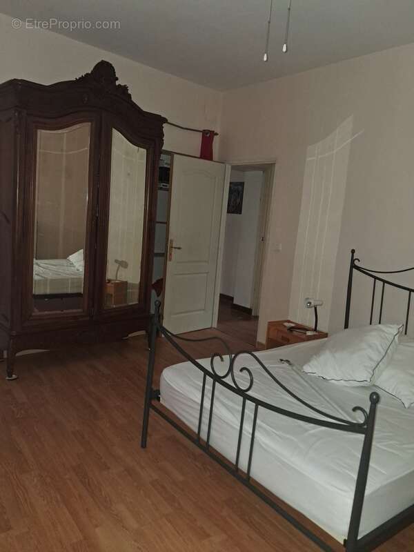 Appartement 80 m² traversant et lumineux – Centre-ville de Castelnaudary - photo 4