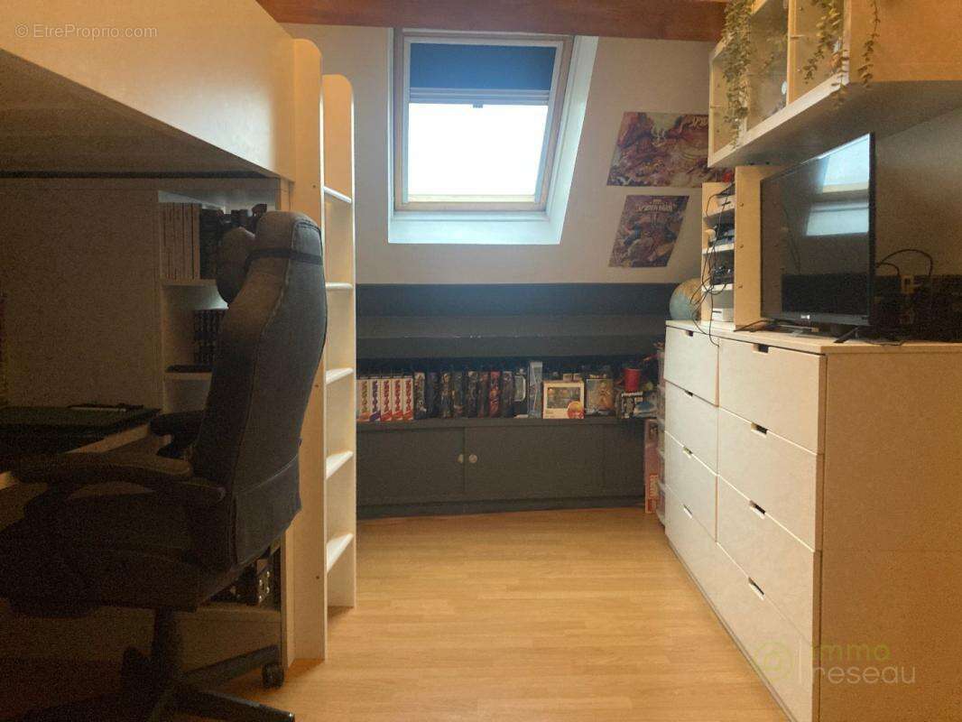 Appartement à LINAS