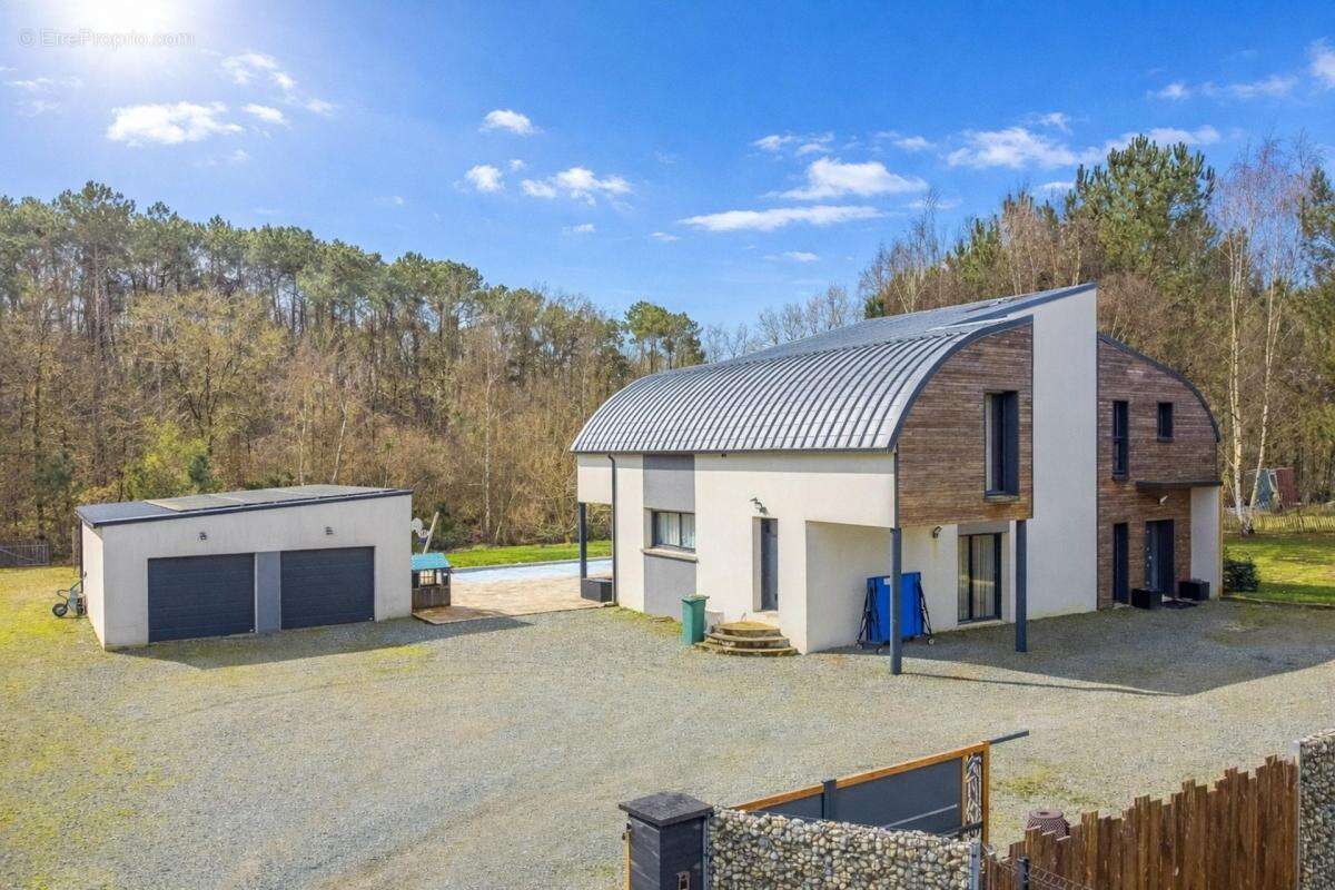 Maison comtemporaine 206m²- piscine - double garage - jardin - photo 6