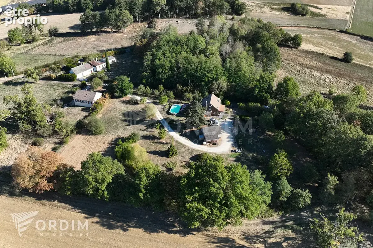 Au calme, en pleine nature , maison avec terrain de 6 290 m² et piscine - photo 18