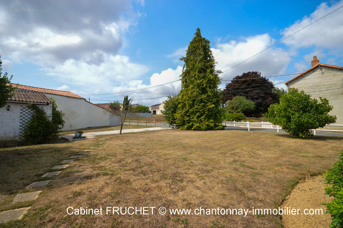 Maison à LE BOUPERE