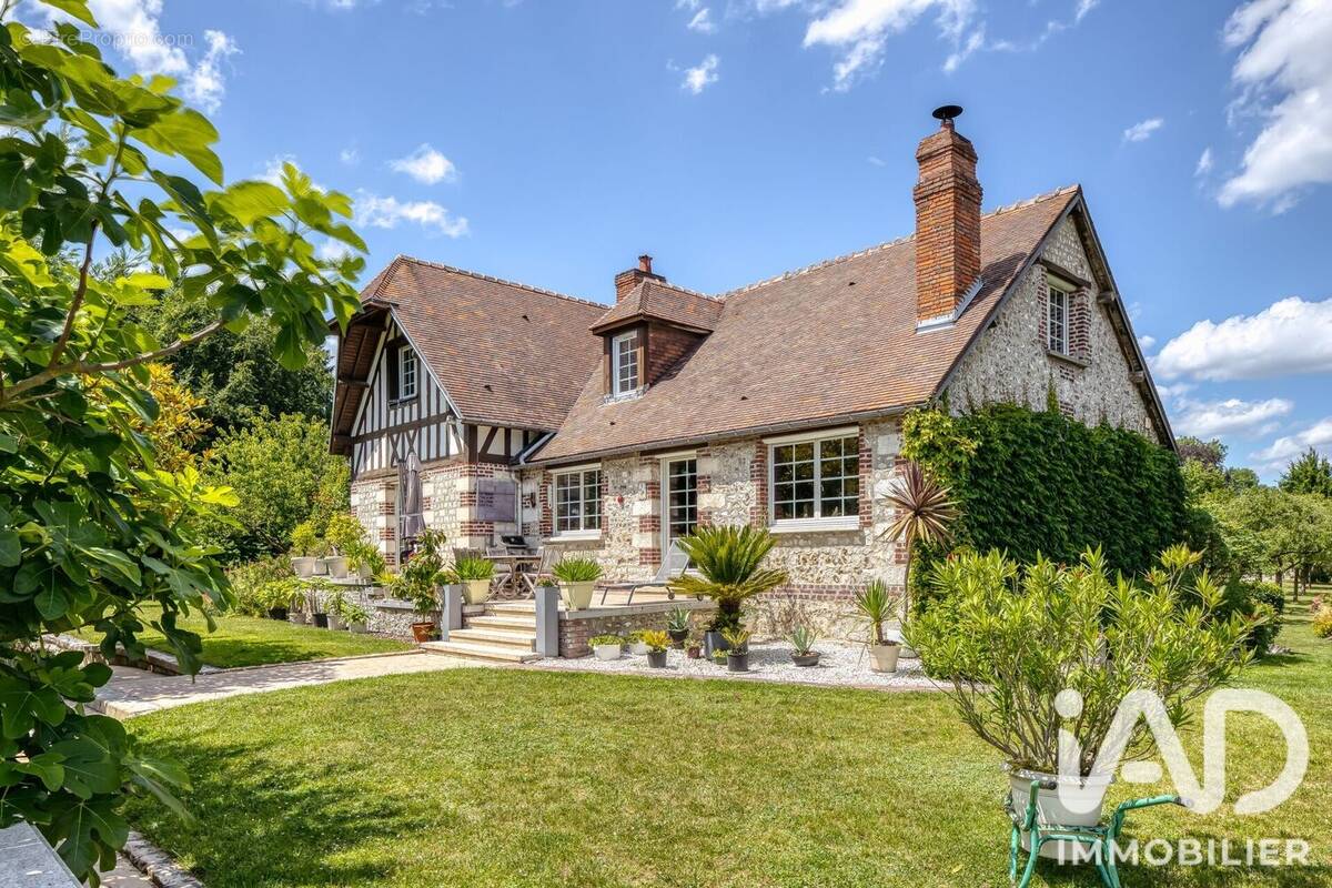 Photo 1 - Maison à SAINT-MARTIN-DE-BOSCHERVILLE