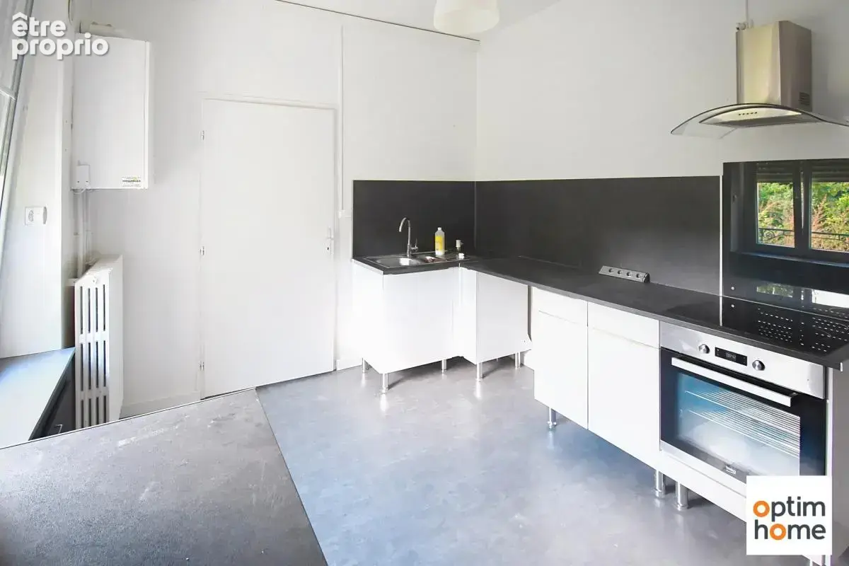 Maison bourgeoise individuelle - 5 chambres - 2 salles de bain - bureau - garage - terrain - photo 4
