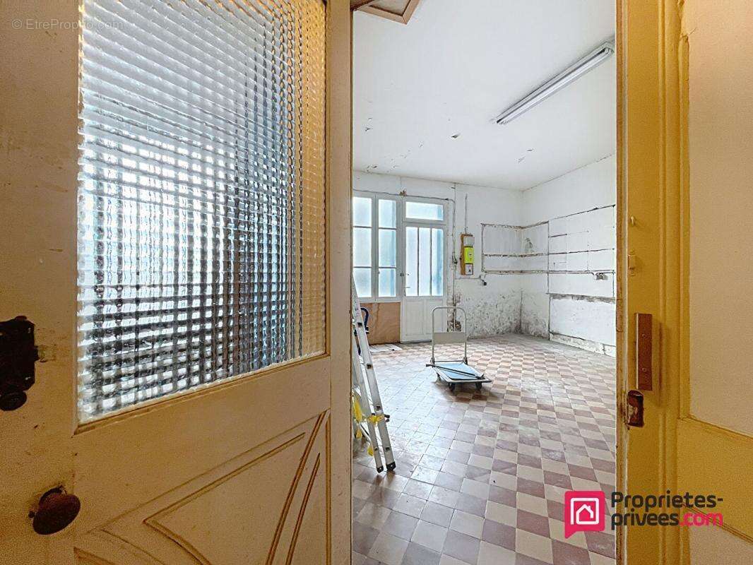 La Rochelle Fétilly - Votre bureau ou Local Professionnel - Échoppe de 50 m² à aménager - photo 10