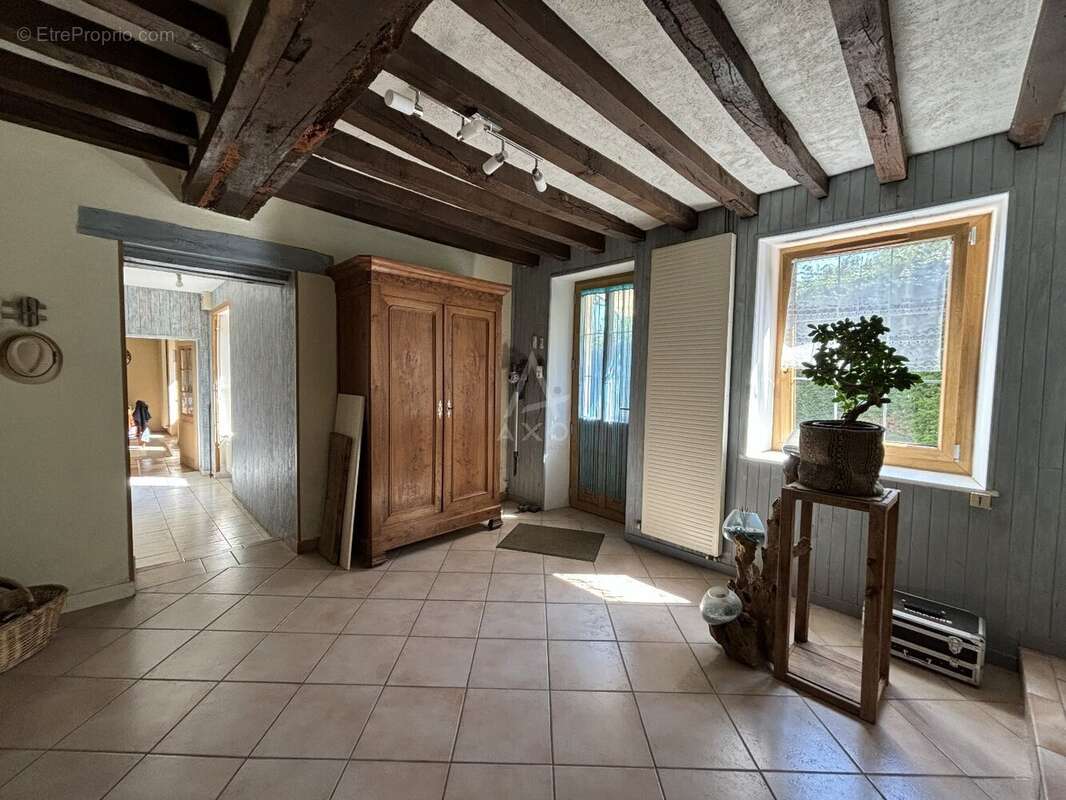 Maison à SAINT-DENIS-D'ANJOU