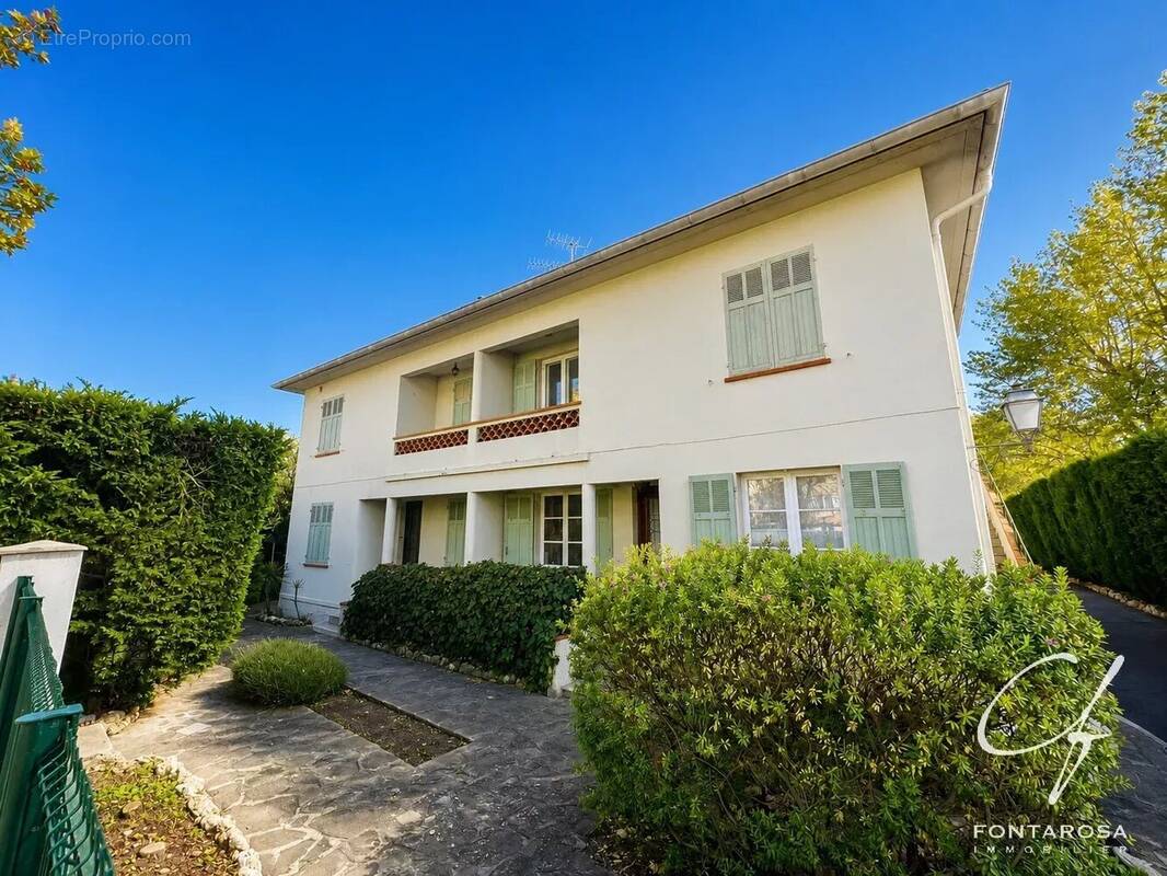 Appartement à FREJUS
