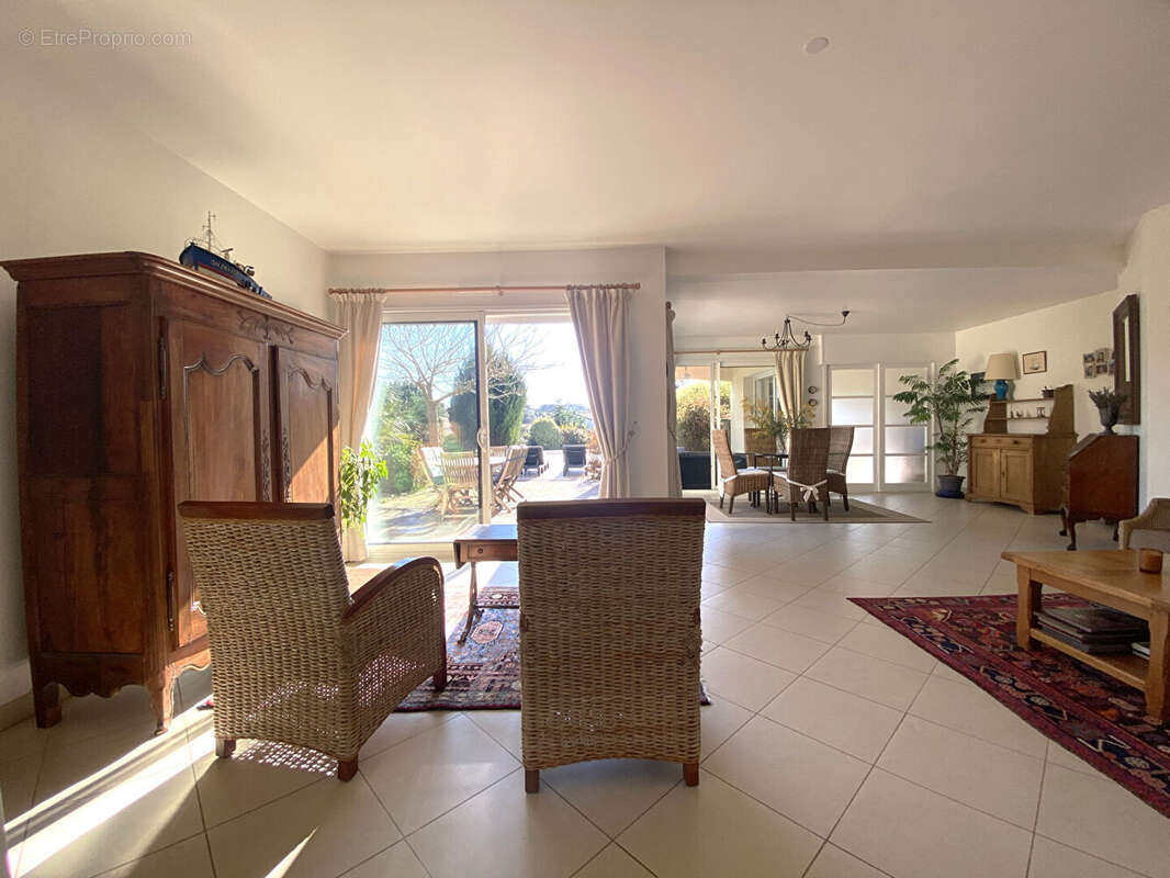 Maison à TALMONT-SAINT-HILAIRE