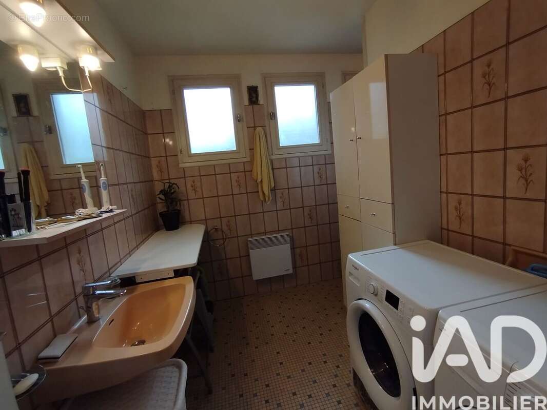 Maison 97 m² à Masclat  - photo 9