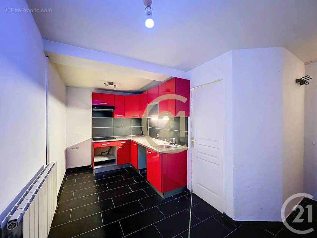 Maison à BAGNOLS-SUR-CEZE