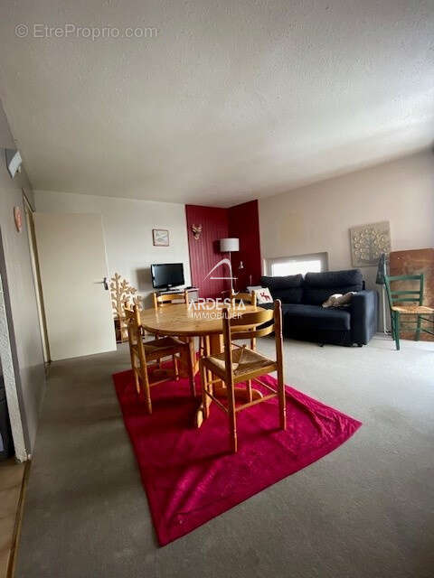 Appartement à LE CHATEL