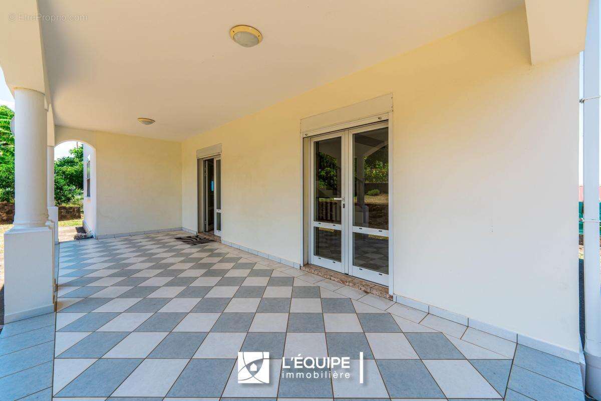 Maison à SAINT-DENIS