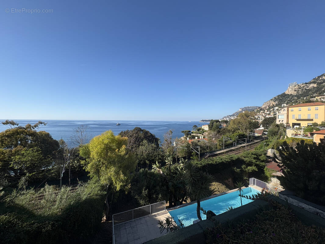Appartement à ROQUEBRUNE-CAP-MARTIN