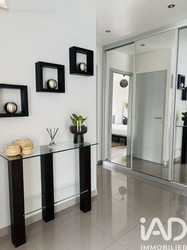 Photo 8 - Maison à LA CHAPELLE-SAINT-MESMIN