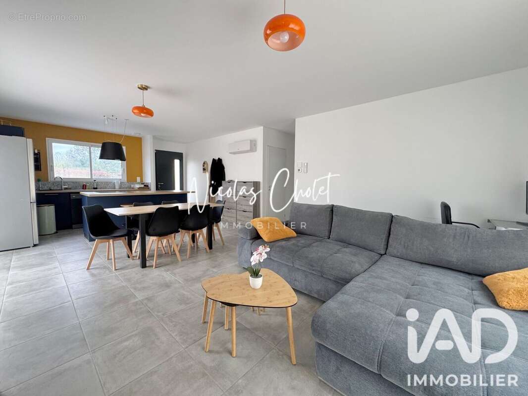Maison 83 m² à La Meignanne  - photo 2