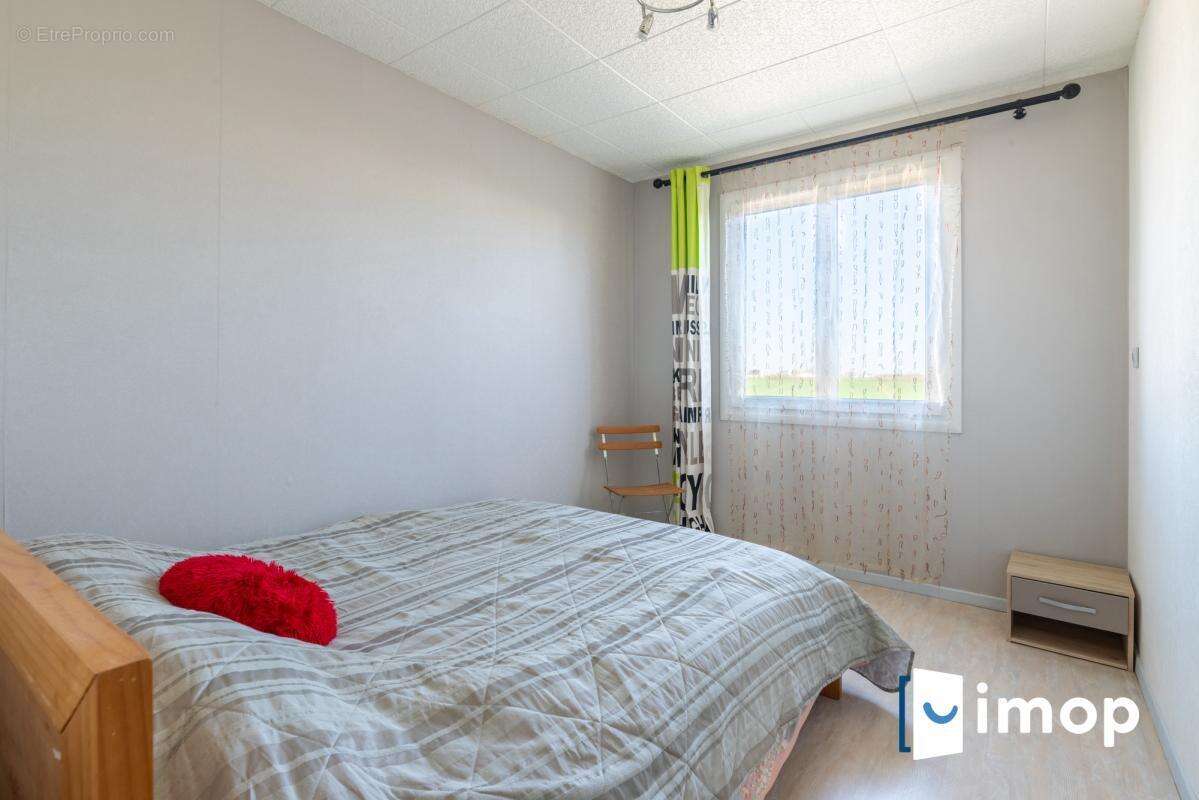 Maison à SAINTE-SOULLE