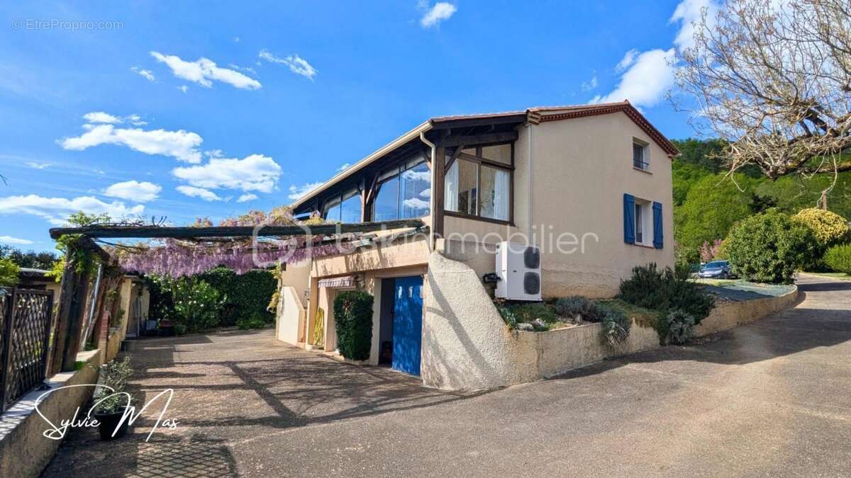 Maison à FUMEL