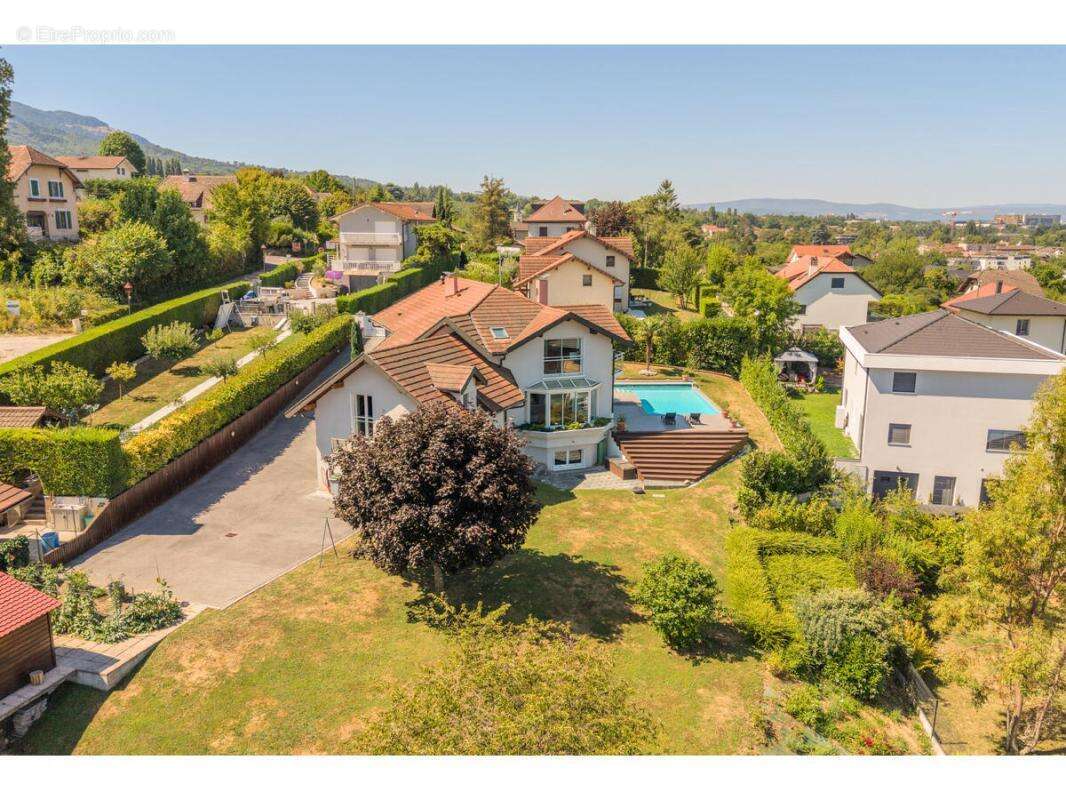 Maison 213 m² à Bossey  - photo 3
