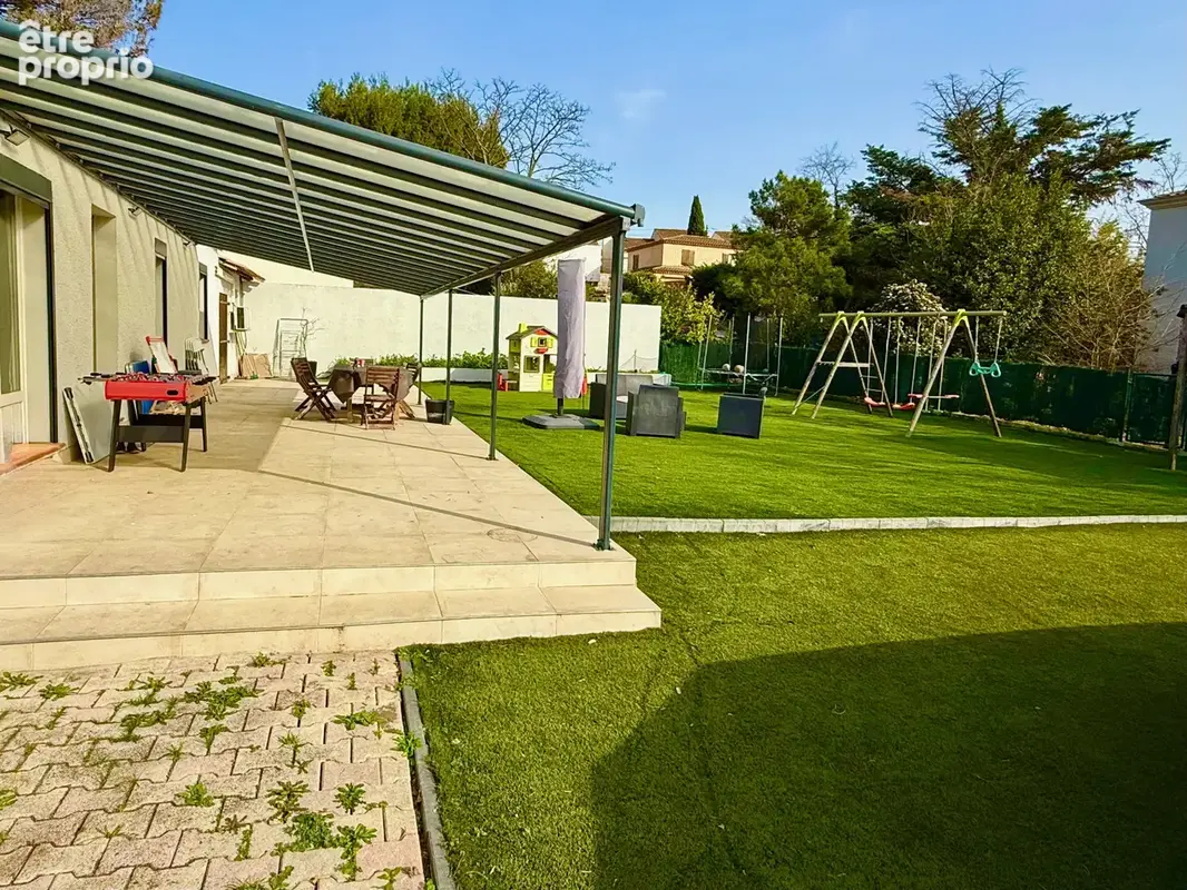 Belle maison de plain-pied de 105m2, garage double, boulodrome et piscine hors-sol - photo 2